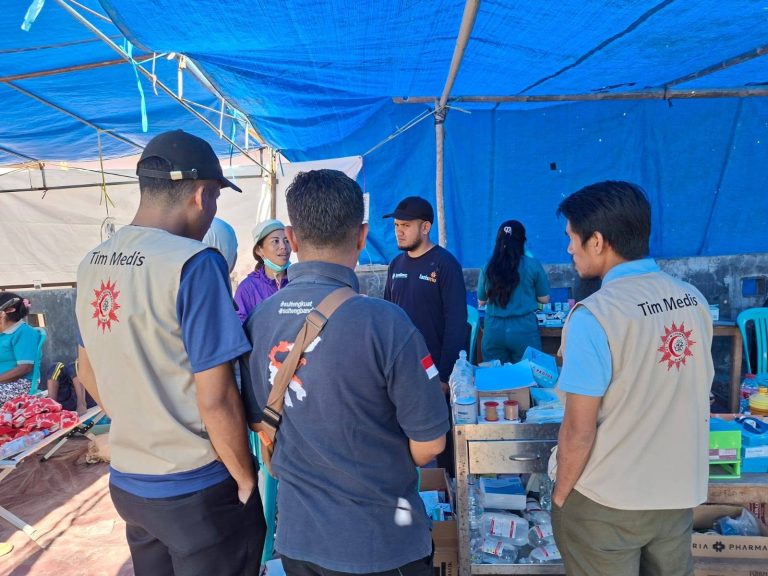 LRB MDMC dan EMT PKU RSU Muhammadiyah Kota Bima Turun dalam Misi Kemanusiaan di NTT
