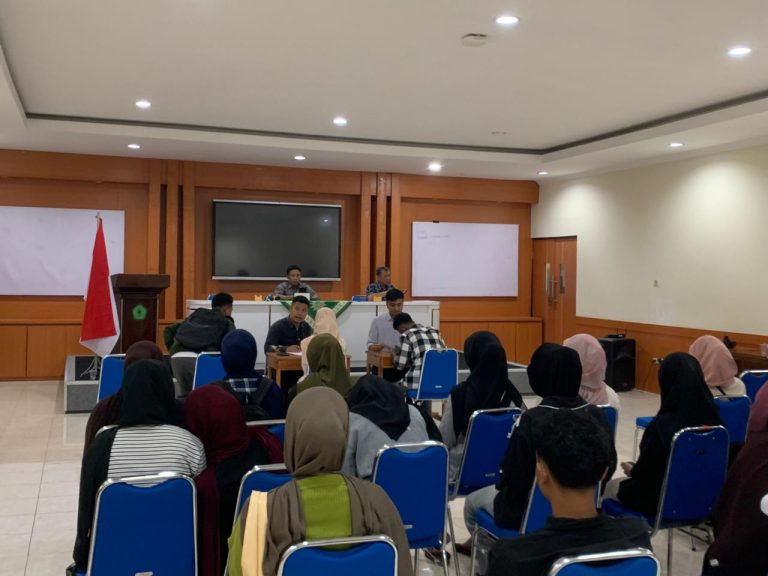 UMMAT dan Baznas NTB Bersinergi Salurkan Bantuan untuk 75 Mahasiswa Asal NTT Terdampak Gempa