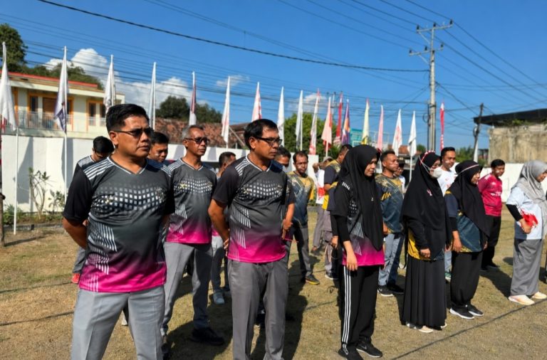 Semarak HUT RI ke-81, KPU Kota Bima Gelar Pekan Olahraga Perkuat Kebersamaan