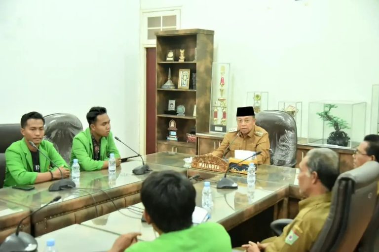 BEM UM Bima Soroti Izin Hiburan Malam, Miras dan Beasiswa
