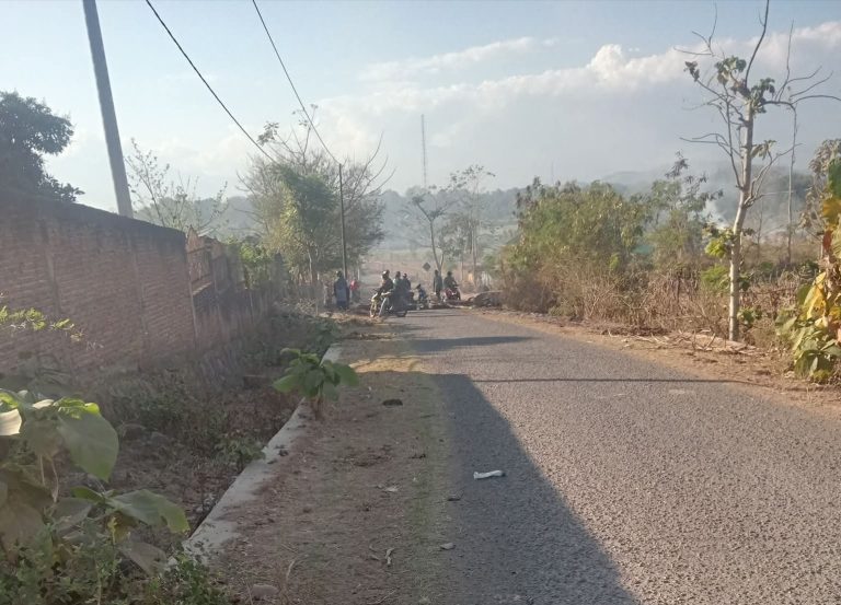 Jalan Lintas Donggo di Ujung Desa Tumpu Dilaporkan Diblokir, Penyebab Belum Diketahui