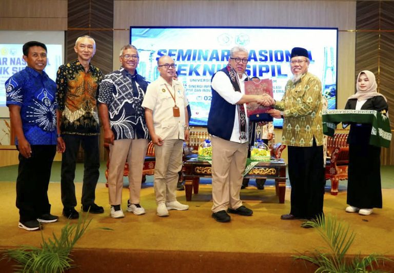 Fahri Hamzah Soroti Infrastruktur Hijau di Seminar Nasional Teknik Sipil UMMAT
